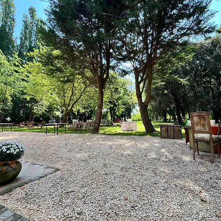 La Casa Nel Parco 公寓 *