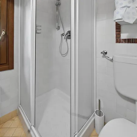 La Casa Nel Parco Apartment *